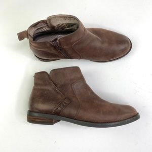 Abeo Women's 8N Yorkie Booties Brown Leather